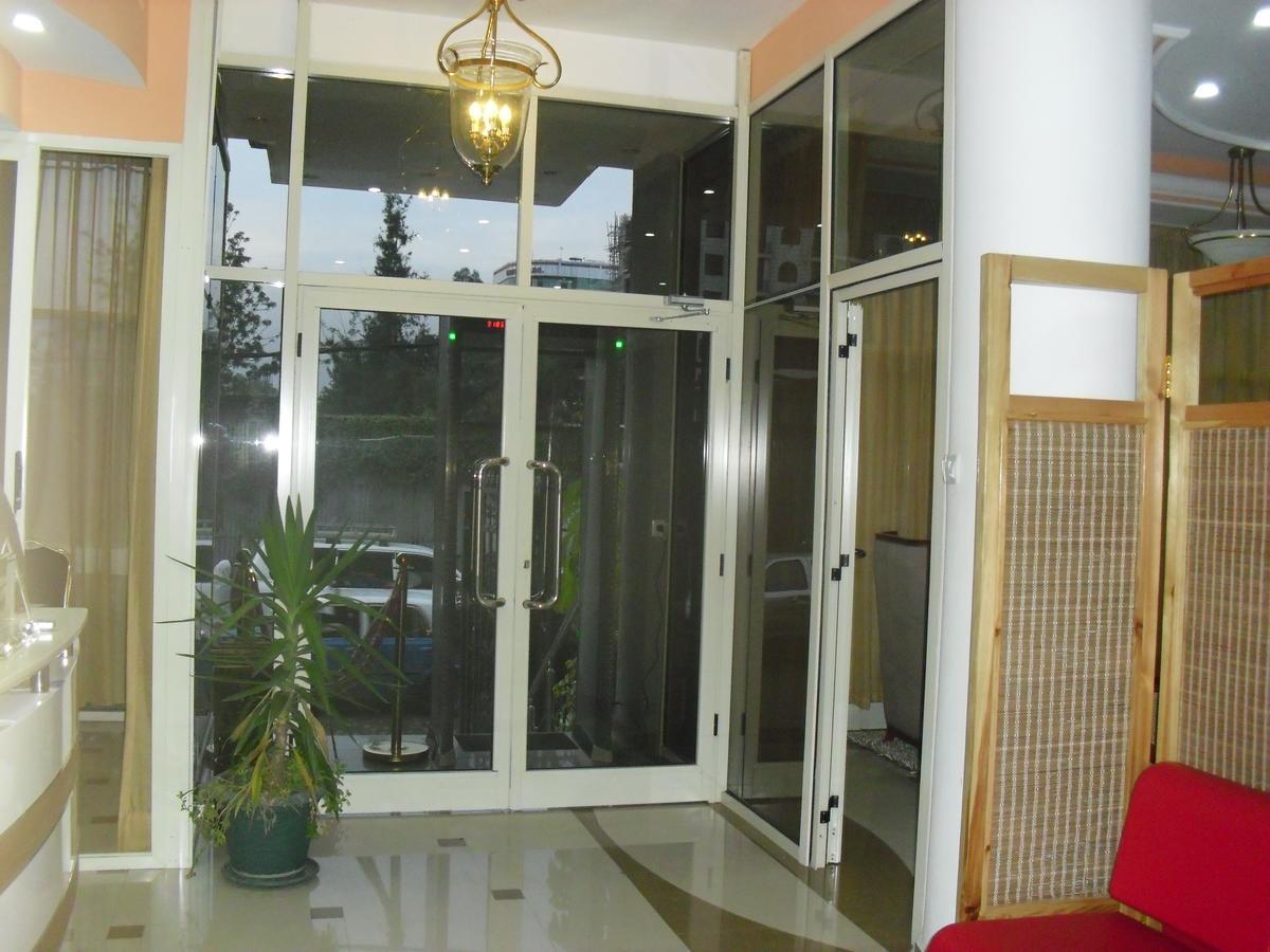 C Fun Addis Hotel Exterior photo